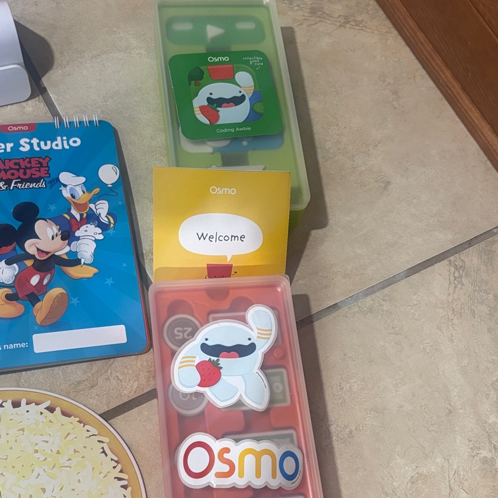 Osmo Kids Learning Toy Set - Red, Blue, Yellow - Picture 4 of 5